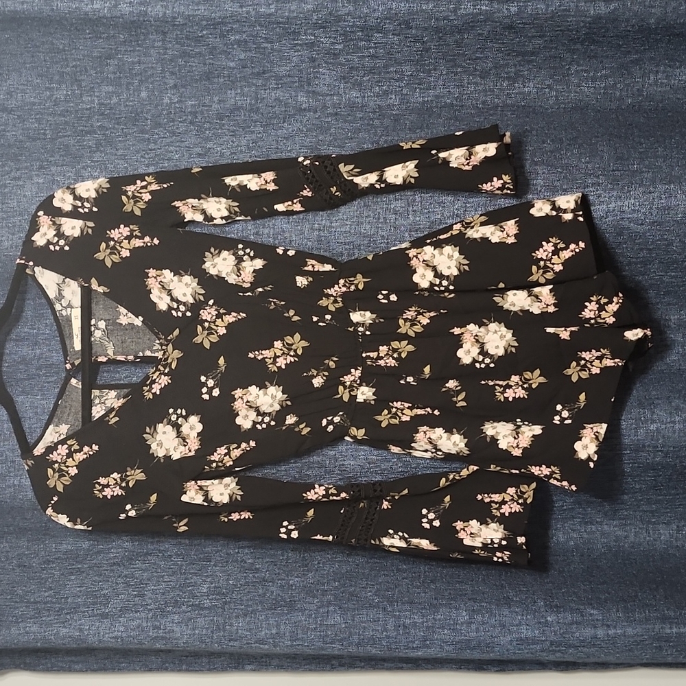 Hollister romper size xs